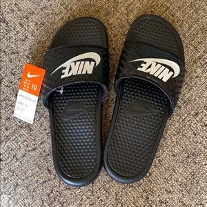 Women’s Nike Benassi Slides